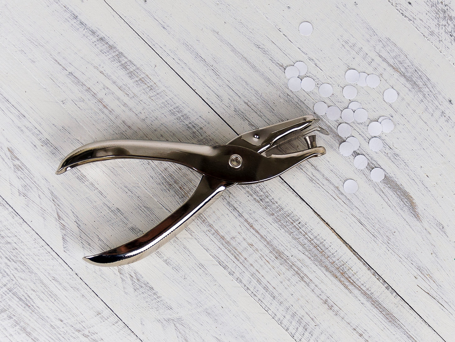 Single Hole Punch